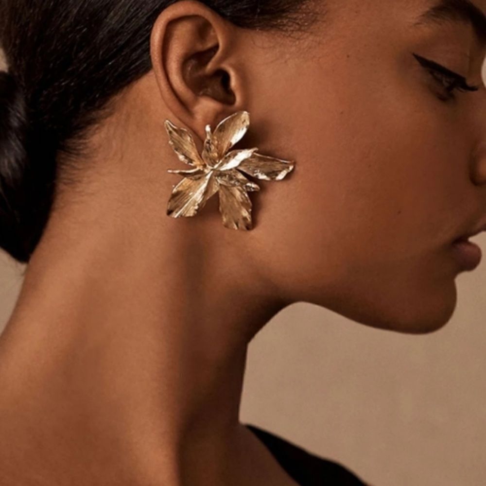 Zara flower earrings A66